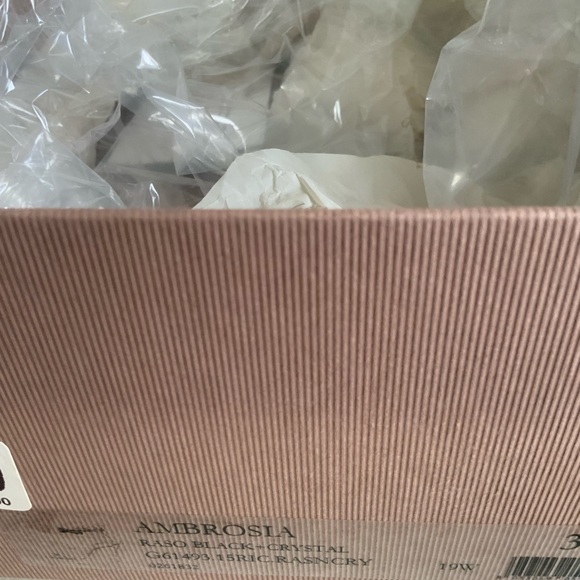 NIB Gianvito Rossi Ambrosia Crystal Bow Sandal Heels Size 36.5 $1,195.00 - Picture 7 of 7